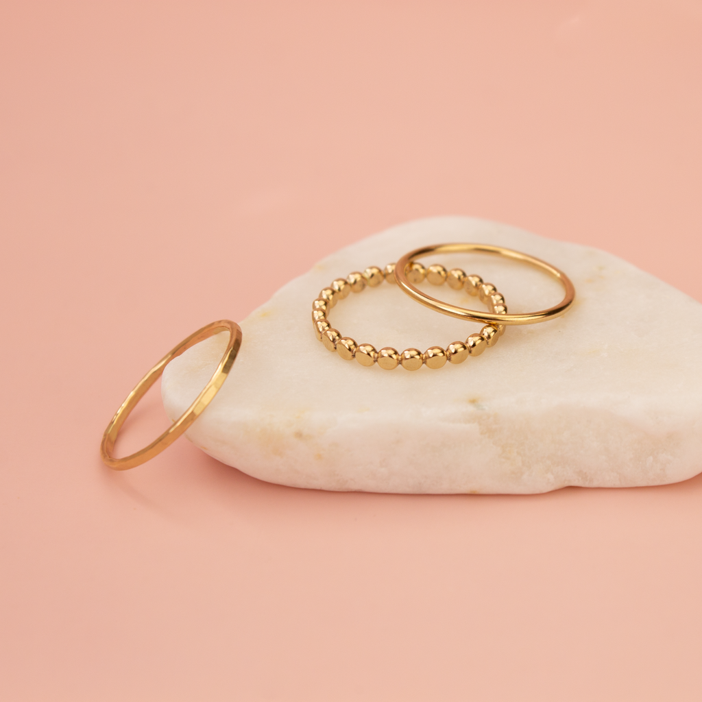 Juego de anillos apilables esenciales